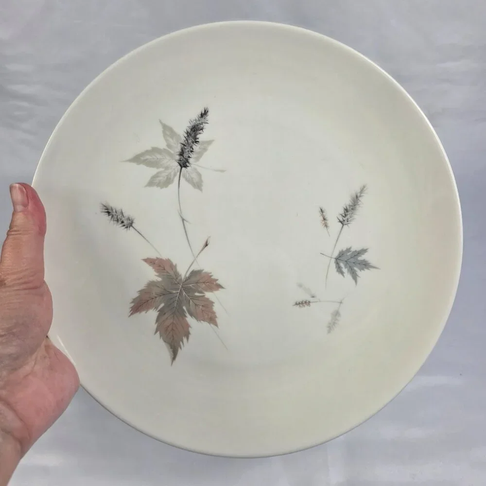 FOUR Royal Doulton Tumbling Leaves Dinner Plates Gray & Pink Leaves